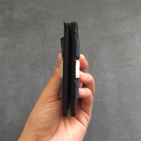 NWOT Men’s Coach Varsity Wallet - Picture 7 of 7